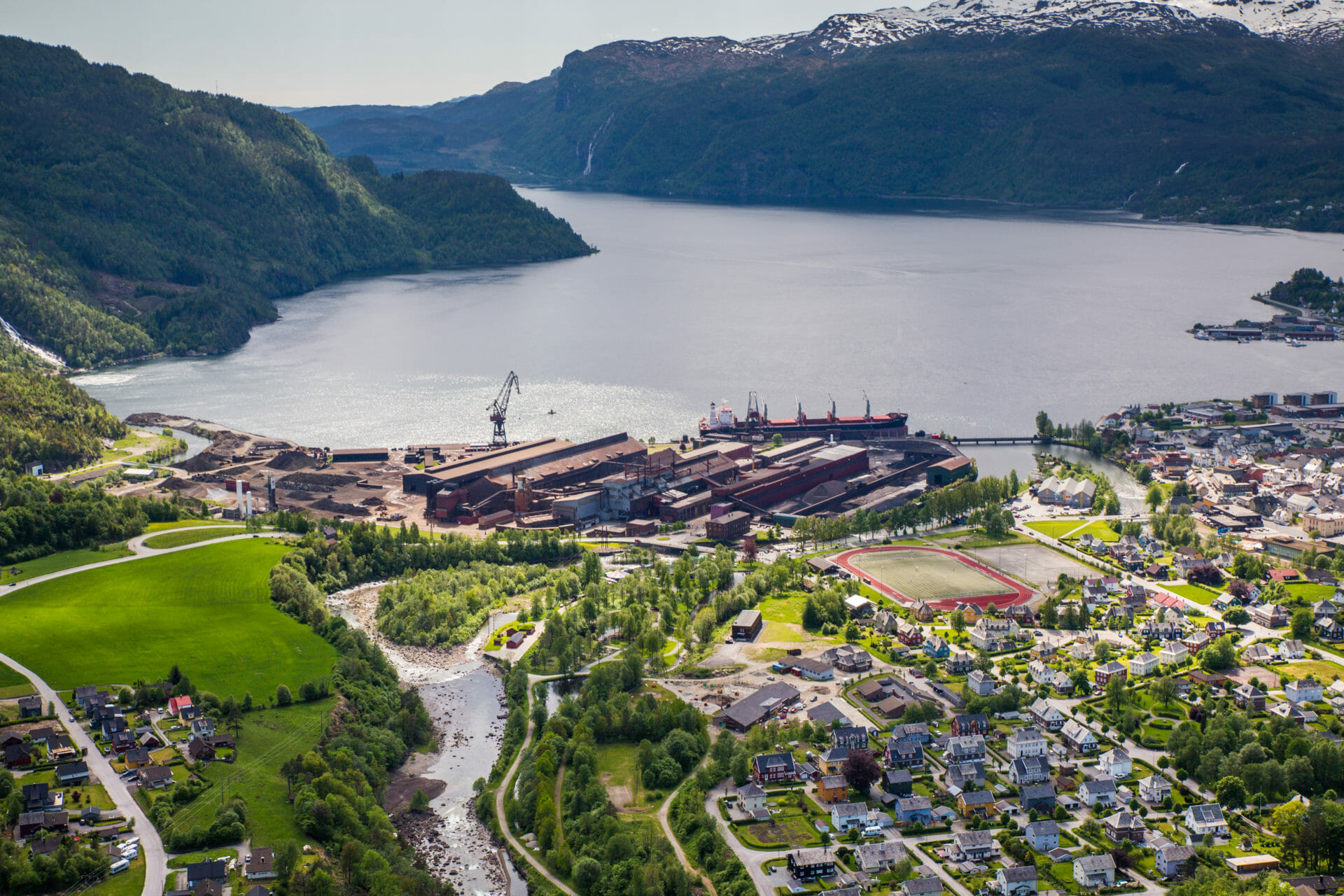 Eramet sauda nært ut fjorden